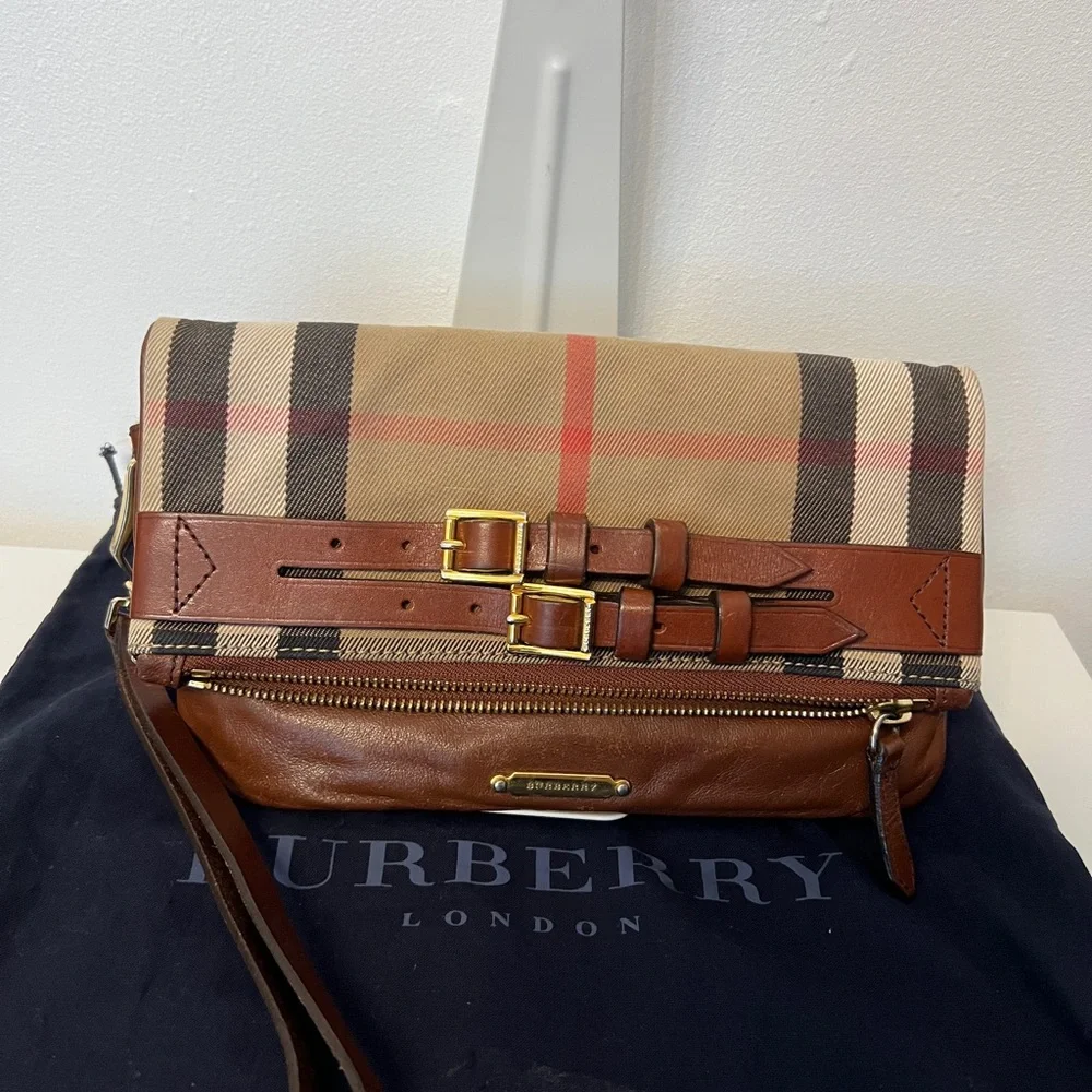 Burberry House Check Bridle Calfskin Adeline Filder Wristlet Clutch/ bag . - Picture 2 of 12